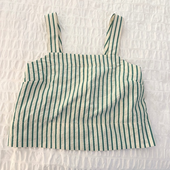 NWT Banana Republic Seersucker Boxy Tank - Picture 1 of 6